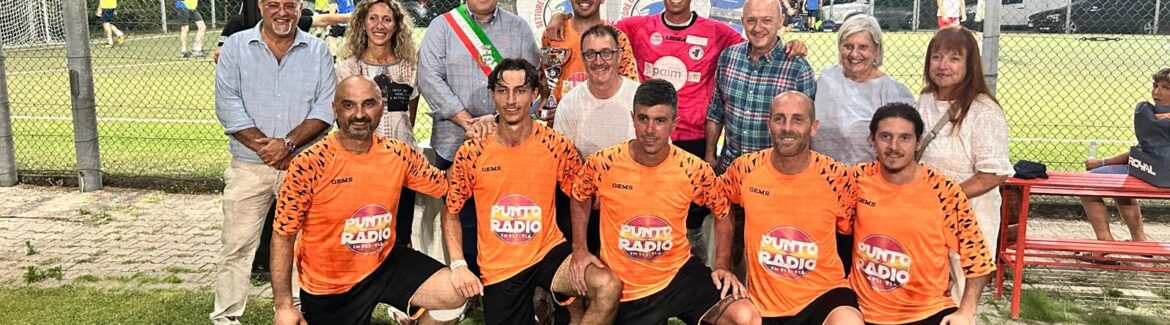 Calcio a 5: Punto Radio vince il Memorial Famiglia Verdigi 2024. All’Old Star la coppa Silver.  Tutti i premi di squadra e individuali e le foto.